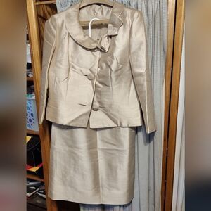 Vintage  Betsy Bates raw silk skirt suit